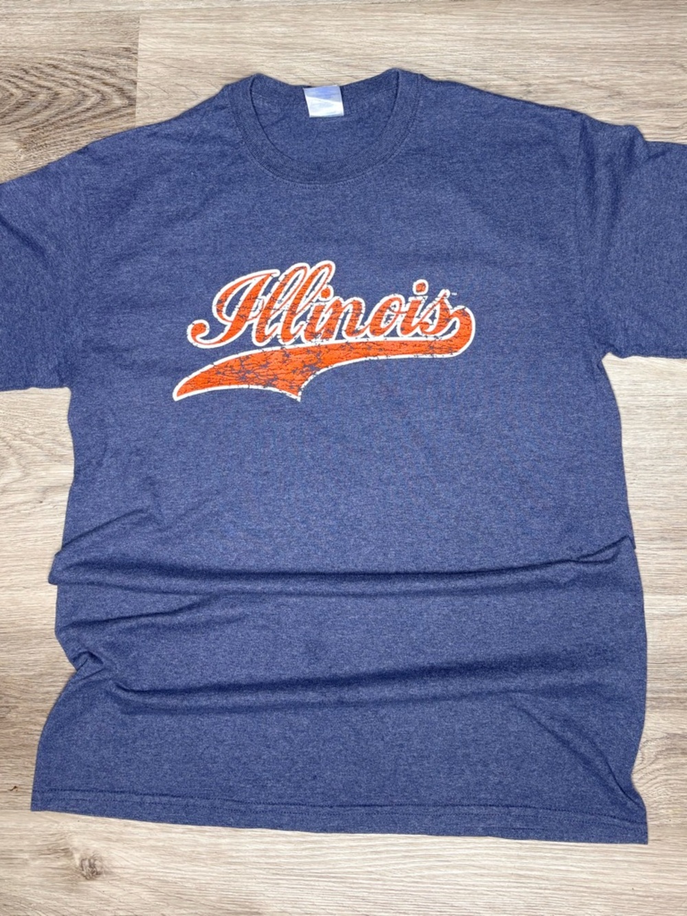 Illinois Graphic Tee Size Medium Blue Distressed Logo Shirt